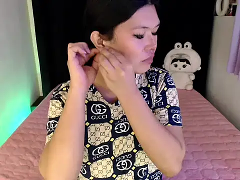 Snapshot of Angelic_Fuckerxxx chatting on 03-13-26, 11:06 Angelic Fuckerxxx online show from 03-13-26, 11:06