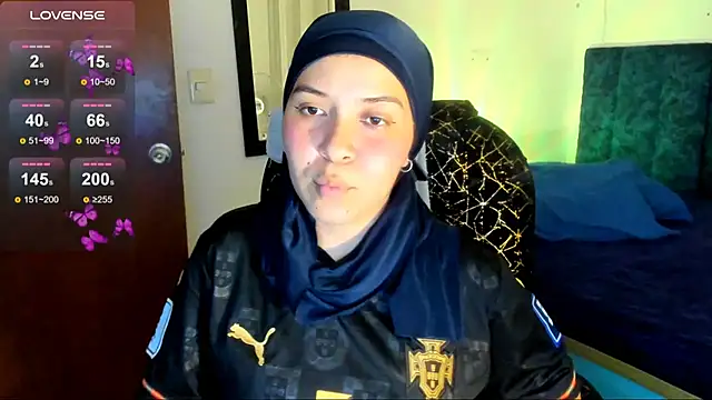 MatchedEyebrow online show from 06-23-26, 09:13