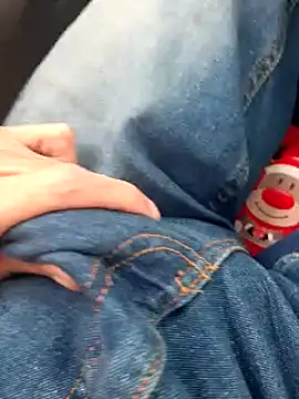 Snapshot of feet_toes chatting on 12-29-24, 01:28 feet toes online show from 12-29-24, 01:28