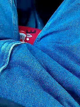 Snapshot of feet_toes chatting on 01-27-25, 01:52 feet toes online show from 01-27-25, 01:52