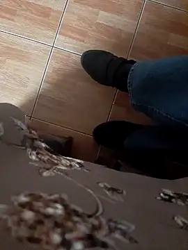 Snapshot of feet_toes chatting on 11-06-25, 07:53 feet toes online show from 11-06-25, 07:53