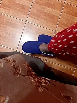 Snapshot of feet_toes chatting on 11-24-25, 06:02 feet toes online show from 11-24-25, 06:02