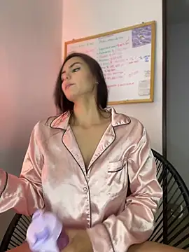 Snapshot of ameliayourfav1 chatting on 03-14-25, 04:32 ameliayourfav1 online show from 03-14-25, 04:32