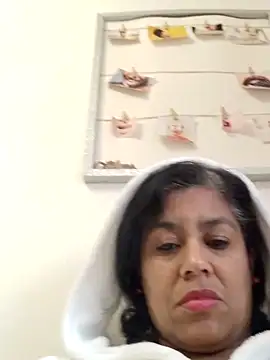 Molly newman6 online show from 03-21-25, 05:12