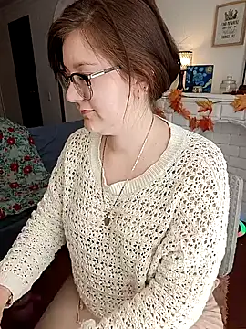 Snapshot of HunnyyLove chatting on 01-22-25, 07:13 HunnyyLove online show from 01-22-25, 07:13