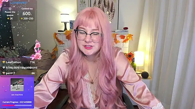 Snapshot of HunnyyLove chatting on 02-07-25, 11:45 HunnyyLove online show from 02-07-25, 11:45