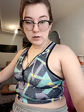 Snapshot of HunnyyLove chatting on 02-24-25, 05:53 HunnyyLove online show from 02-24-25, 05:53