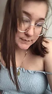 Snapshot of HunnyyLove chatting on 10-07-25, 06:16 HunnyyLove online show from 10-07-25, 06:16