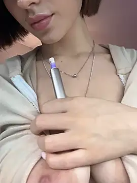 Snapshot of Camilla_Railian chatting on 12-20-24, 12:52 Camilla Railian online show from 12-20-24, 12:52