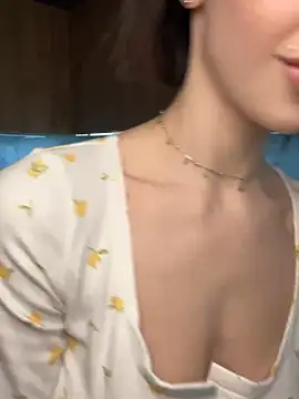 Snapshot of Camilla_Railian chatting on 01-13-25, 07:10 Camilla Railian online show from 01-13-25, 07:10