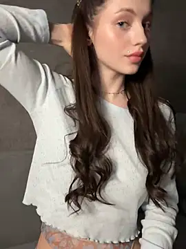 Snapshot of Camilla_Railian chatting on 03-19-25, 03:20 Camilla Railian online show from 03-19-25, 03:20