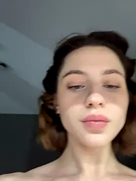 Snapshot of Camilla_Railian chatting on 10-02-25, 10:28 Camilla Railian online show from 10-02-25, 10:28