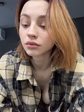 Snapshot of Camilla_Railian chatting on 10-04-25, 12:47 Camilla Railian online show from 10-04-25, 12:47