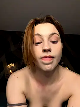 Snapshot of Camilla_Railian chatting on 11-18-25, 02:54 Camilla Railian online show from 11-18-25, 02:54