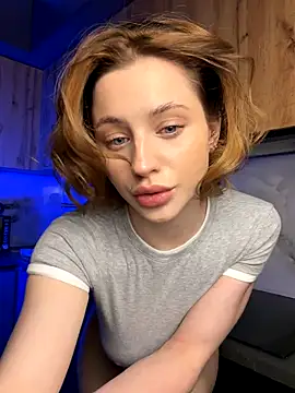 Snapshot of Camilla_Railian chatting on 12-05-25, 04:36 Camilla Railian online show from 12-05-25, 04:36