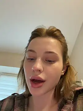 Snapshot of Camilla_Railian chatting on 04-04-26, 05:54 Camilla Railian online show from 04-04-26, 05:54