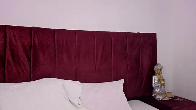Snapshot of sofiaa_snoww chatting on 07-04-26, 09:54 sofiaa snoww online show from 07-04-26, 09:54
