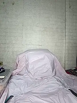 Snapshot of _Shimmerlyn_ chatting on 01-12-26, 12:21 Shimmerlyn online show from 01-12-26, 12:21