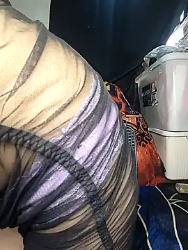 Snapshot of _Shimmerlyn_ chatting on 03-06-26, 06:32 Shimmerlyn online show from 03-06-26, 06:32