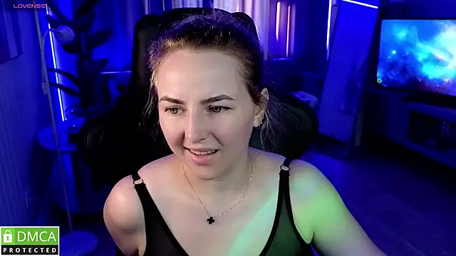 Mira Mermayd online show from 06-13-26, 01:03