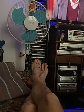 vojta19850205 online show from 05-11-26, 04:04