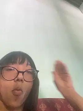 Snapshot of Karmakuro chatting on 09-09-25, 04:50 Karmakuro online show from 09-09-25, 04:50