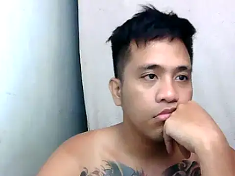 Thyler08 online show from 12-06-24, 08:26