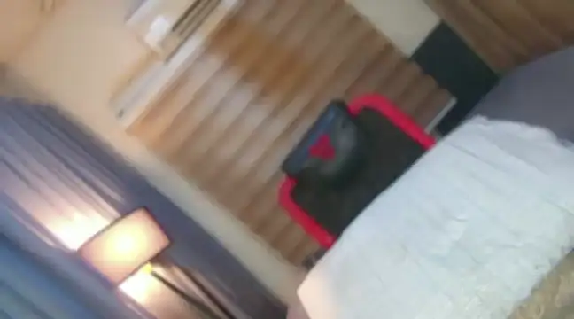 Snapshot of bella_maxwel chatting on 12-21-24, 04:41 bella maxwel online show from 12-21-24, 04:41