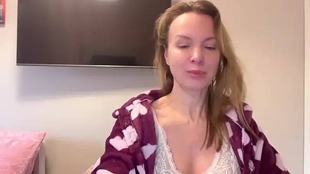 RachellAmazing online show from 03-16-25, 06:20