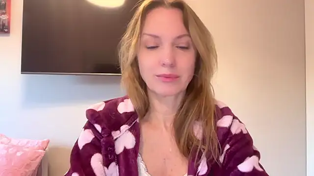RachellAmazing online show from 03-18-25, 06:14