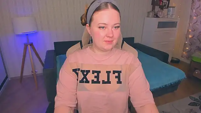 Snapshot of Jessica_Rubatte chatting on 01-21-25, 12:18 Jessica Rubatte online show from 01-21-25, 12:18