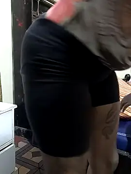 Snapshot of tokyohorny69 chatting on 11-26-25, 02:01 tokyohorny69 online show from 11-26-25, 02:01