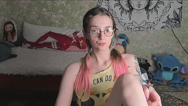 Cutie Adelia online show from 05-06-26, 02:00
