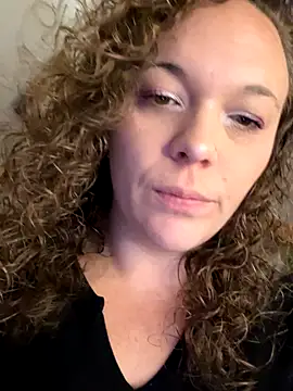 Snapshot of AuroraSummers chatting on 12-15-25, 05:39 AuroraSummers online show from 12-15-25, 05:39