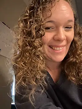 Snapshot of AuroraSummers chatting on 02-11-26, 04:56 AuroraSummers online show from 02-11-26, 04:56