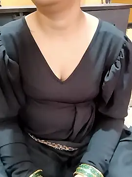 Diya 143 online show from 11-30-25, 06:39