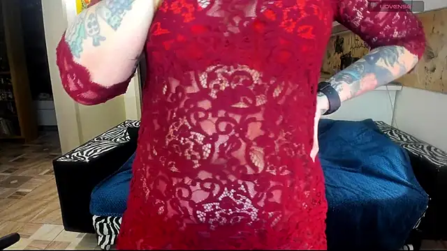 Snapshot of StacyTigerr chatting on 12-04-25, 04:05 StacyTigerr online show from 12-04-25, 04:05