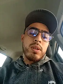 Snapshot of HefestoCam chatting on 03-26-26, 10:48 HefestoCam online show from 03-26-26, 10:48