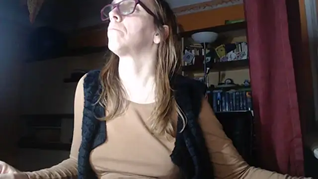 Dettybitch40 online show from 10-31-25, 04:41