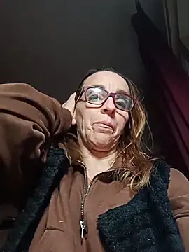 Dettybitch40 online show from 11-28-25, 03:04