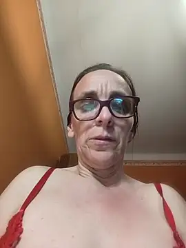 Dettybitch40 online show from 04-29-26, 06:03