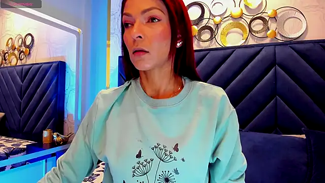 HannaPetit online show from 11-25-25, 07:03