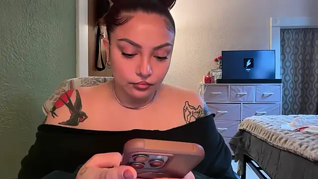 nativepumpkin95 online show from 06-19-26, 11:08