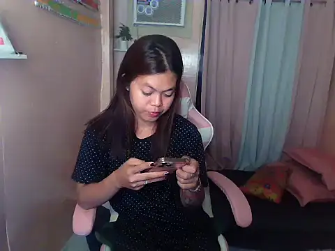 Snapshot of young_salsalita chatting on 05-17-26, 02:02 young salsalita online show from 05-17-26, 02:02