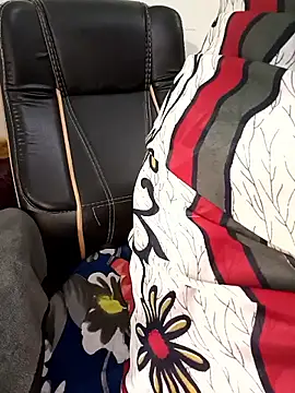 Tamil-hotwife online show from 10-07-25, 04:04