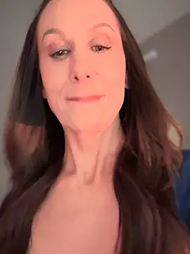 Snapshot of Fiona_Kent_ chatting on 02-05-25, 12:20 Fiona Kent online show from 02-05-25, 12:20