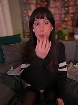 Snapshot of Fiona_Kent_ chatting on 03-08-26, 02:04 Fiona Kent online show from 03-08-26, 02:04