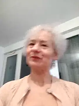 Snapshot of Hot_Ann52 chatting on 02-17-25, 10:18 Hot Ann52 online show from 02-17-25, 10:18