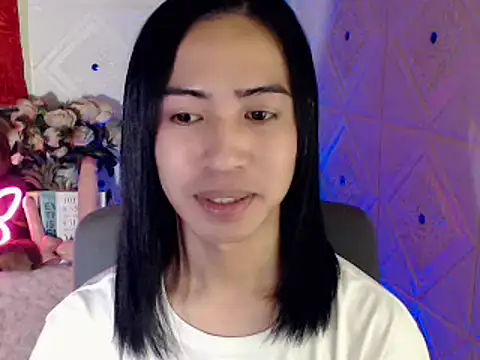 Snapshot of Lemonadexxx chatting on 12-17-24, 06:24 Lemonadexxx online show from 12-17-24, 06:24