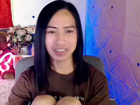 Snapshot of Lemonadexxx chatting on 12-23-24, 04:33 Lemonadexxx online show from 12-23-24, 04:33